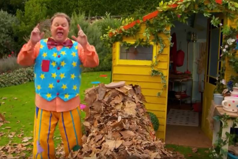 Mr Tumble - Being Outside