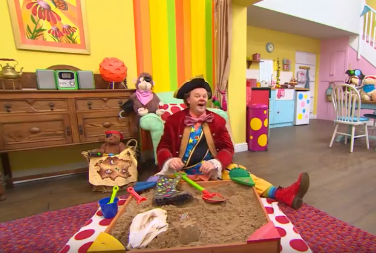 Mr Tumble - Let's Pretend